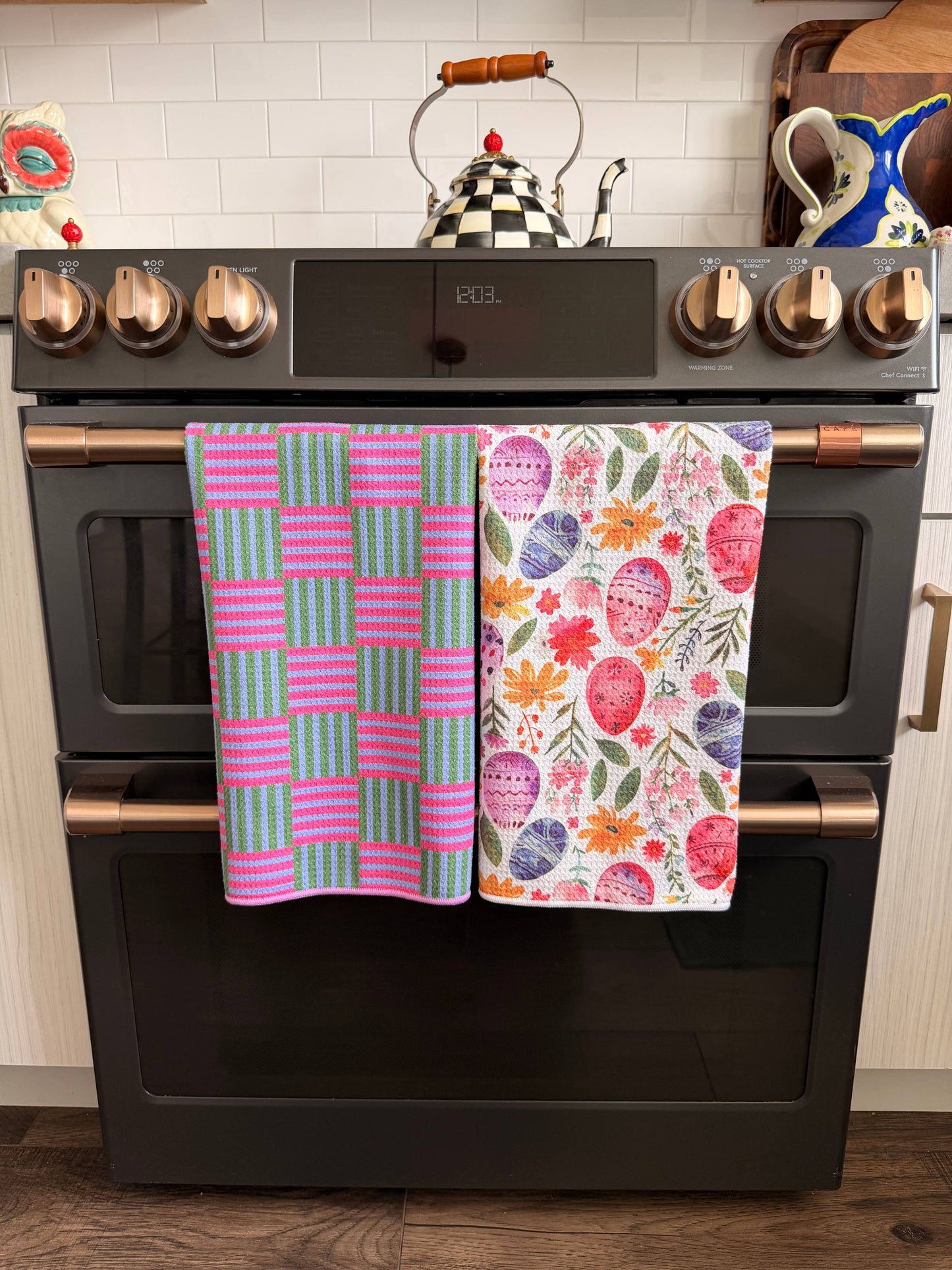 Eggs In Bloom: Double-Sided Hand Towel