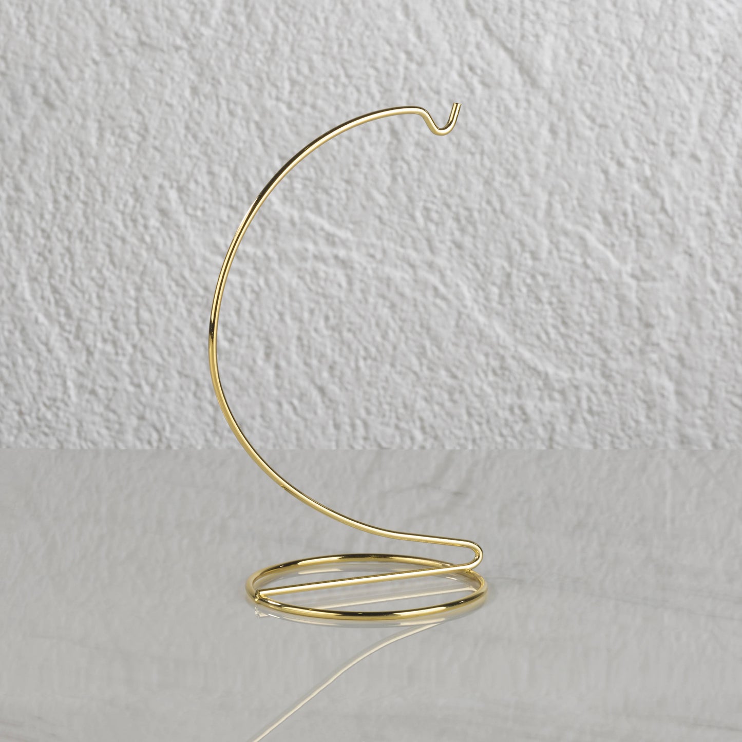 Ornament Stand Brass 6"
