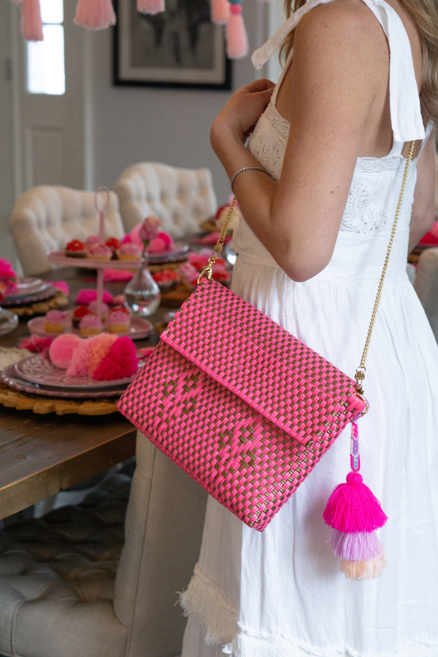 Clutch Neon Pink Blooms Crossbody with Strap