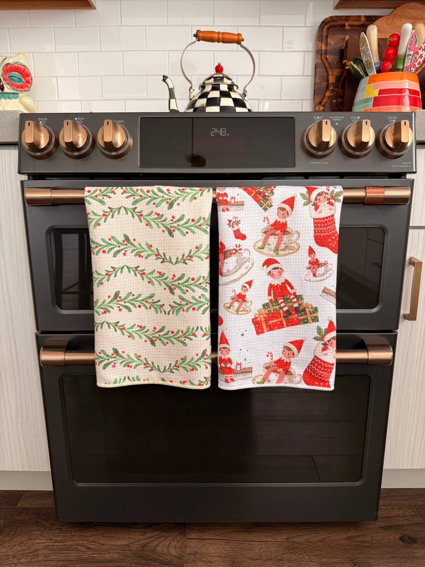 Pine Garland: Double-Sided Hand Towel