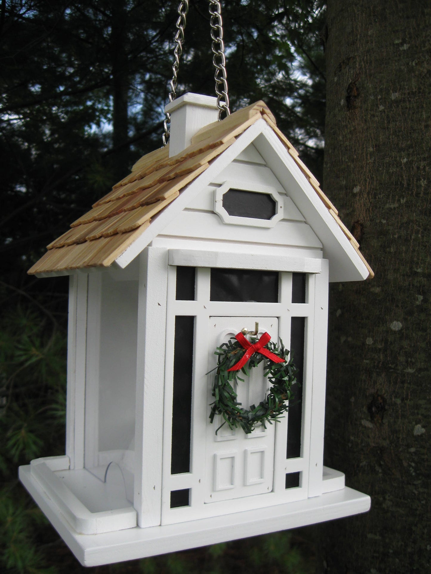 Birdfeeder White Cottage