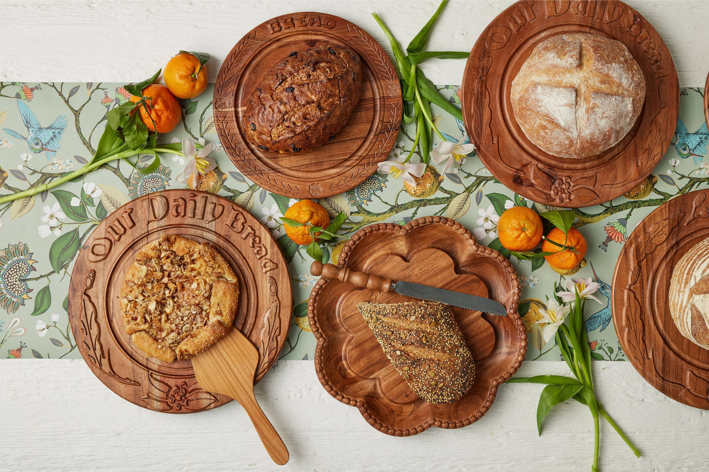 Vintage Scalloped English Bread Board