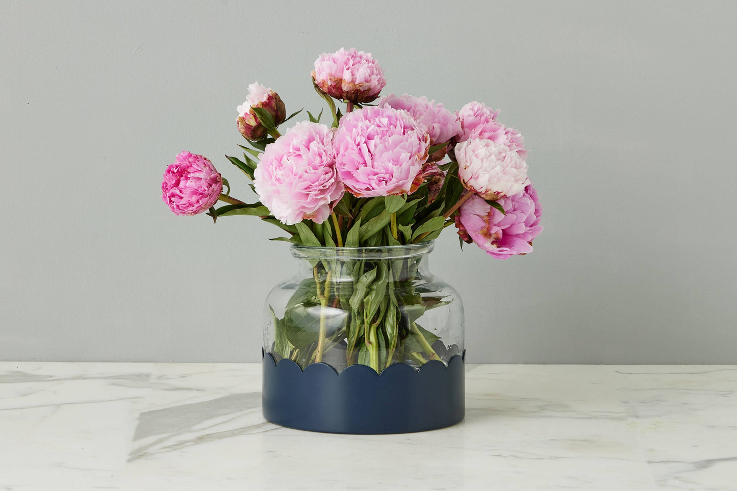 2-in-1 Scalloped Bloom Vase