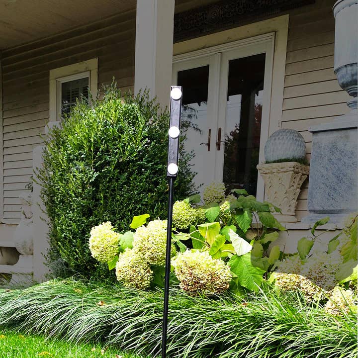 Magnetic Garden Stake